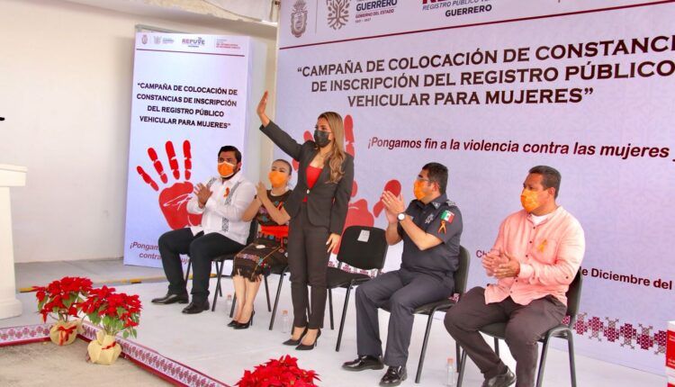Implementa Evelyn Salgado campaña de inscripción al REPUVE a vehículos de mujeres para combatir la violencia de género y robo de vehículos en Guerrero