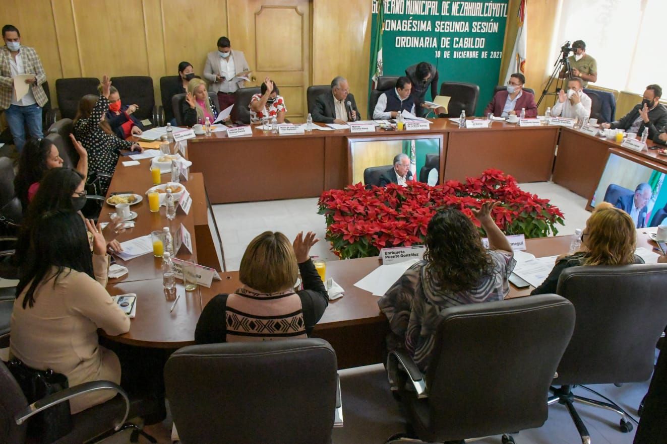 #Gobierno de Nezahualcóyotl reconoce a dos grandes mujeres: Juan Hugo de la Rosa 