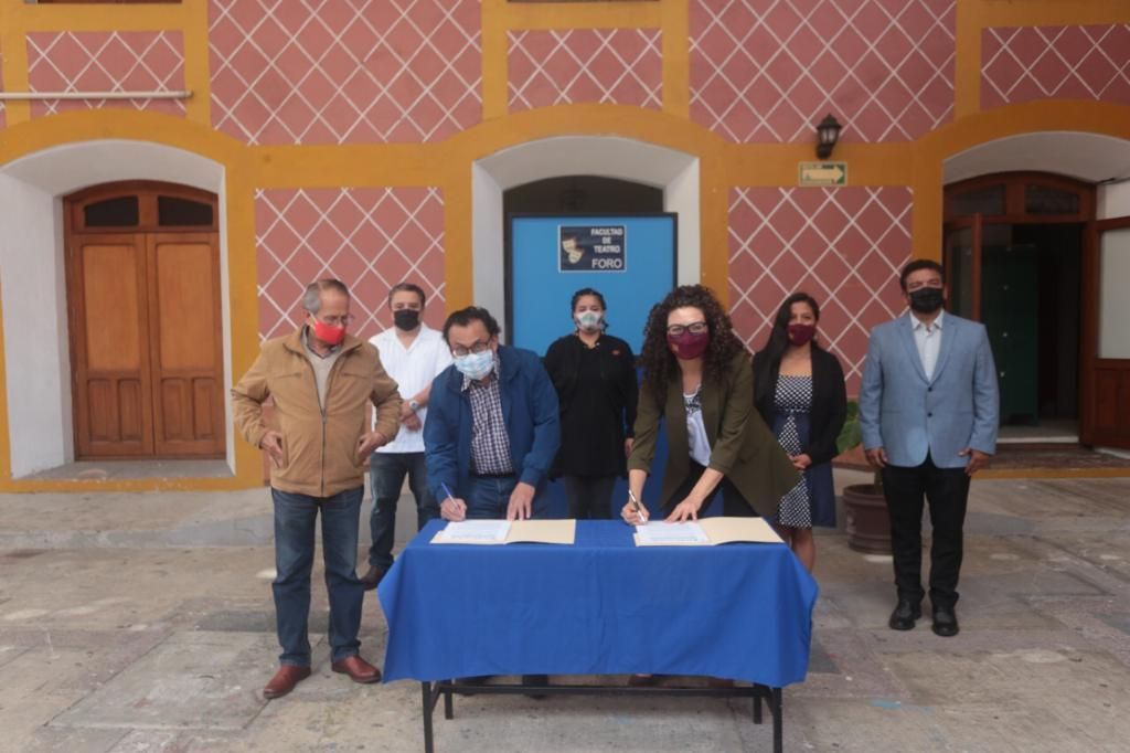 Firman convenio de colaboración Actividades Artísticas de la SEV y Facultad de Teatro UV