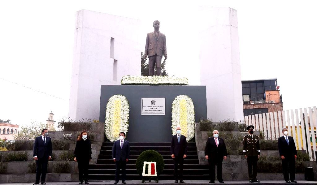Conmemoran el XLVI aniversario luctuoso del exgobernador del Estado de México Alfredo del Mazo Vélez