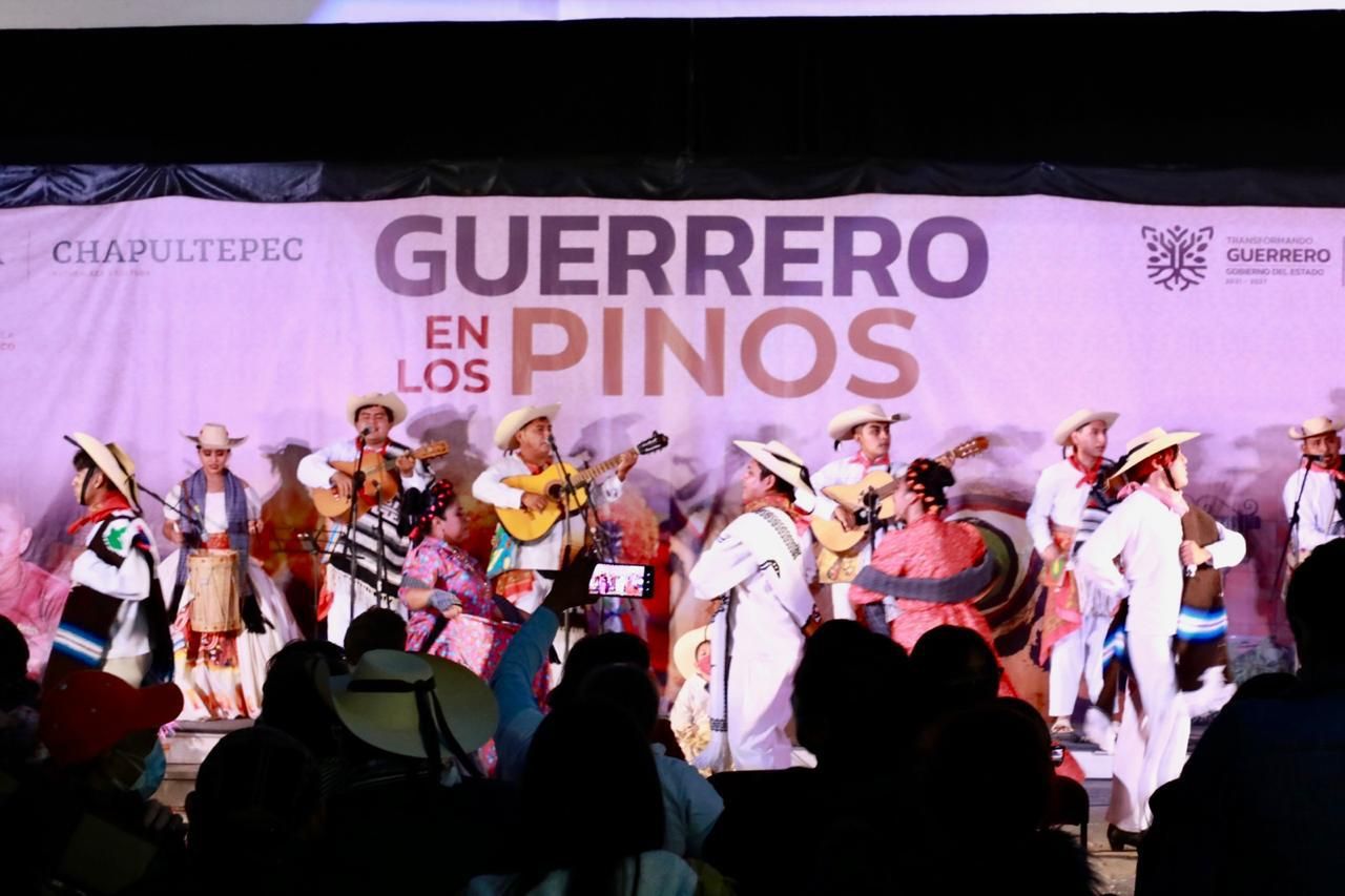 Cierra con broche de oro histórica muestra cultural y gastronómica del festival "Guerrero en Los Pinos"
