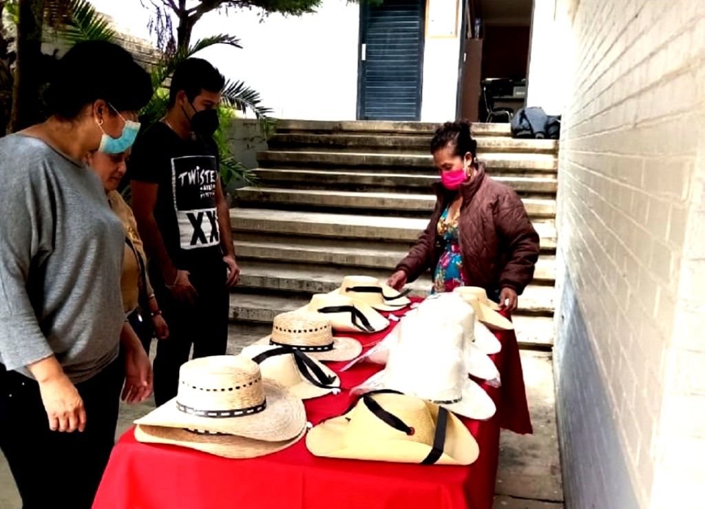 El Centro Cultural Edoméx Tejupilco expone la muestra ’Sombreros calentanos’
