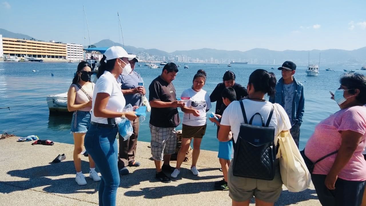 Realiza Sectur Guerrero brigadas de difusión con turisteros en playas de Guerrero 