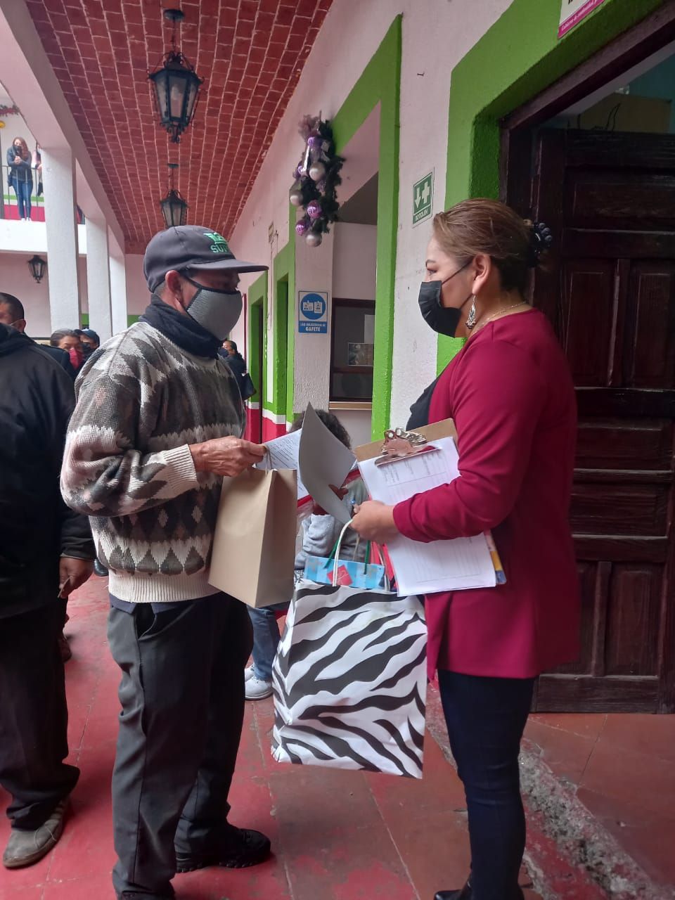 En #Chimalhuacán aplican programa de #descuentos en pago de #predial a ciudadanos de esta población 
