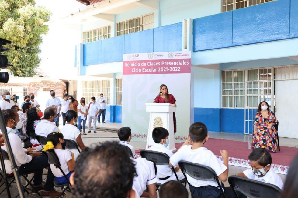 Más de un millón de estudiantes regresan a las aulas en Guerrero