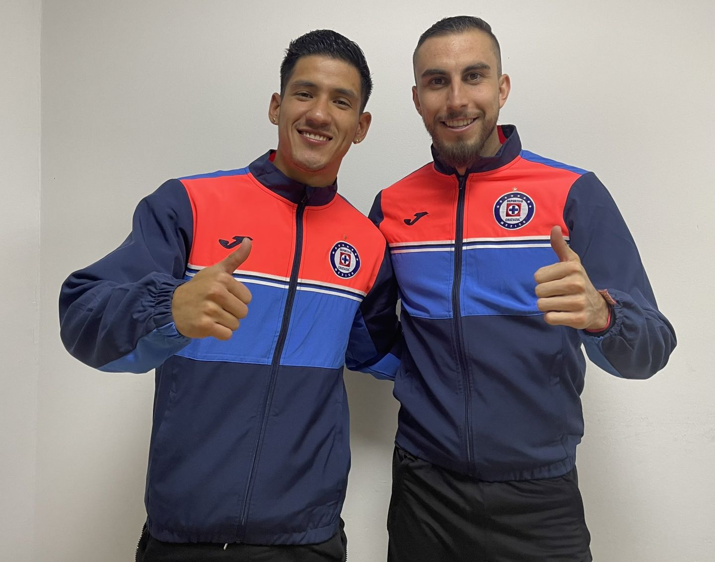 Cruz Azul hace oficial los fichajes de Uriel Antuna y Alejandro Mayorga