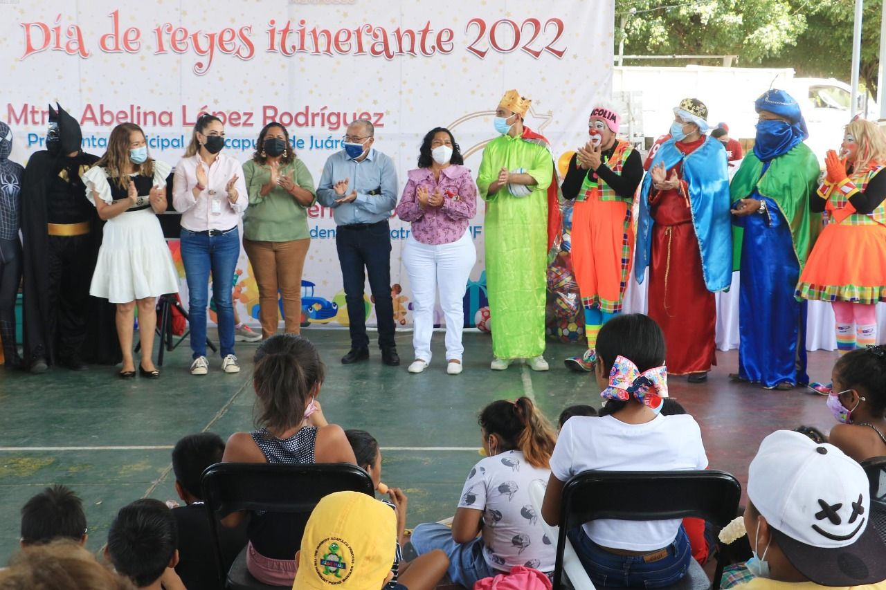 Alegría y mucha diversión lleva el programa "Día de Reyes Itinerante 2022, a la Zapata"