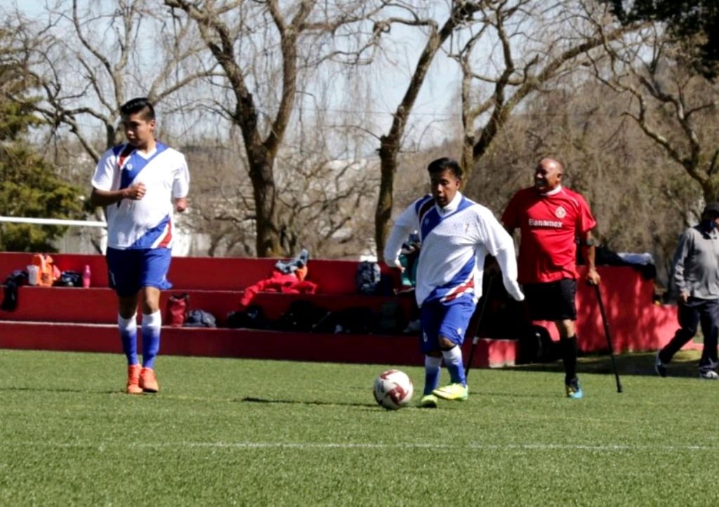 Fomentan con escuela de fútbol adaptado deporte entre las personas con discapacidad