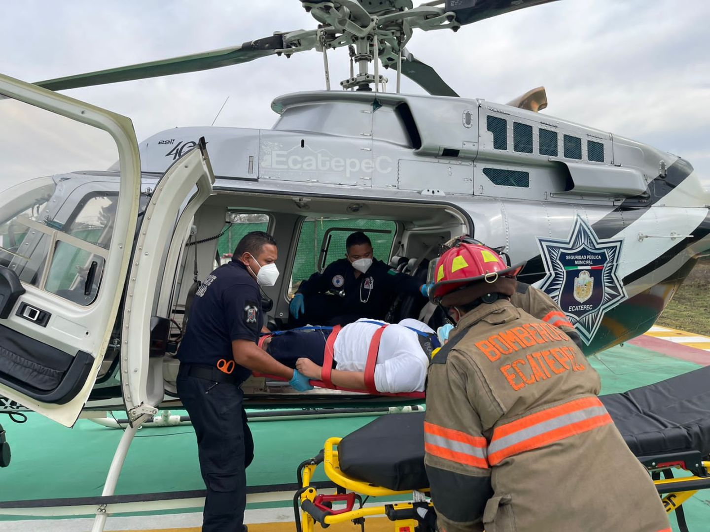 #Helicóptero ’Jaguar 1’ traslada al #hospital en 4 minutos a joven que fue #arrollada en Ecatepec
