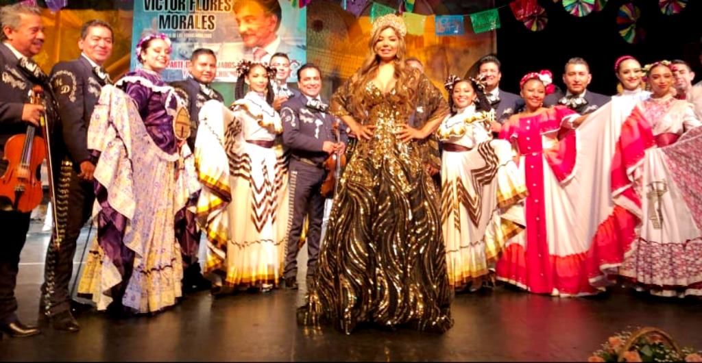 La cantante y actriz, Aleída Núñez, fue coronada como Reina de los Mariachis 2022, por su líder Chucho López.