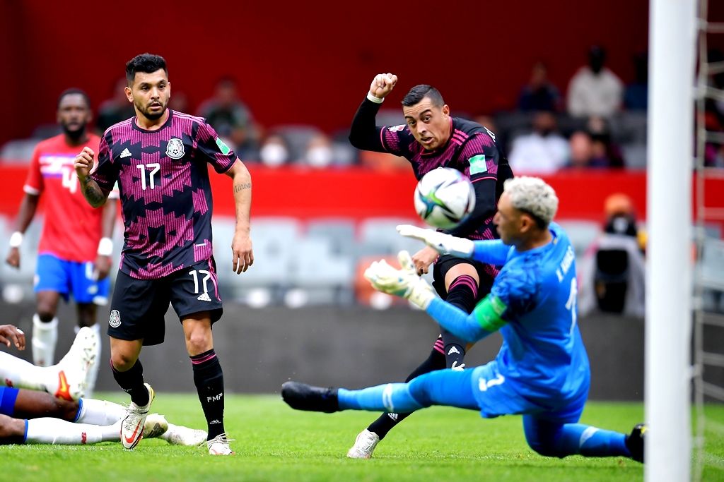 Navas y Ochoa brillaron en el empate México ante Costa Rica