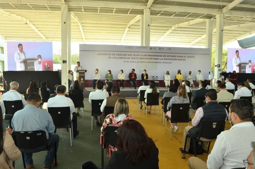 Veracruz contribuye en nueva propuesta curricular de libros de texto gratuitos de la SEP