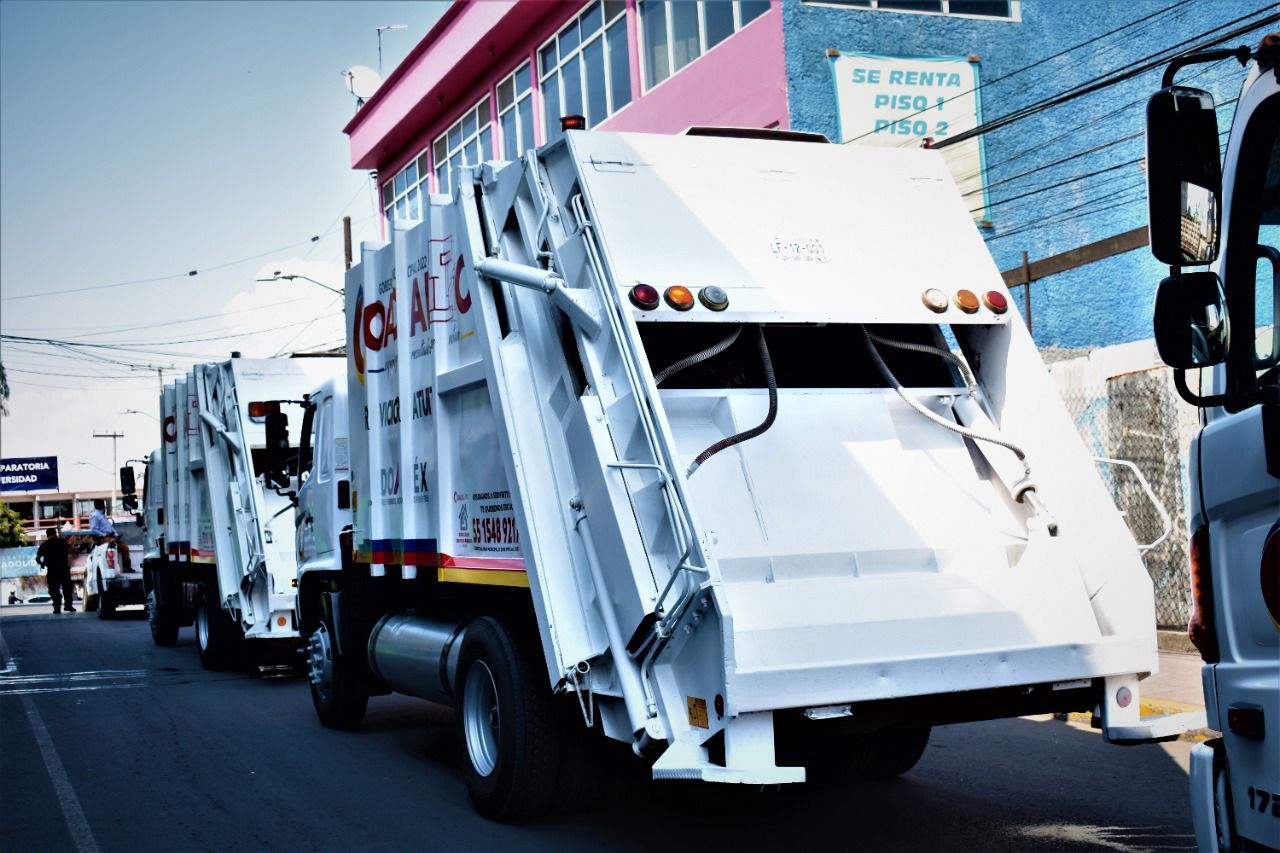 Municipio coacalquense dio banderazo a camiones recolectores de basura