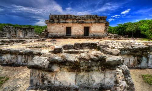 Reabren al público las zonas arqueológicas de Xcaret y El Rey, en Quintana Roo