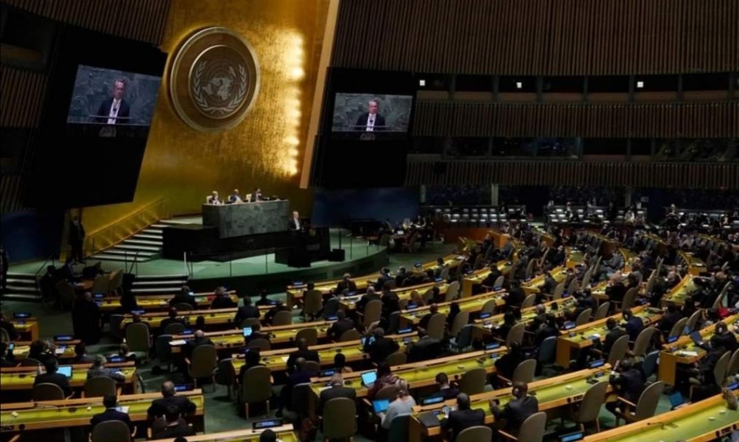 ONU aprueba resolución que exige a Rusia parar la guerra en Ucrania