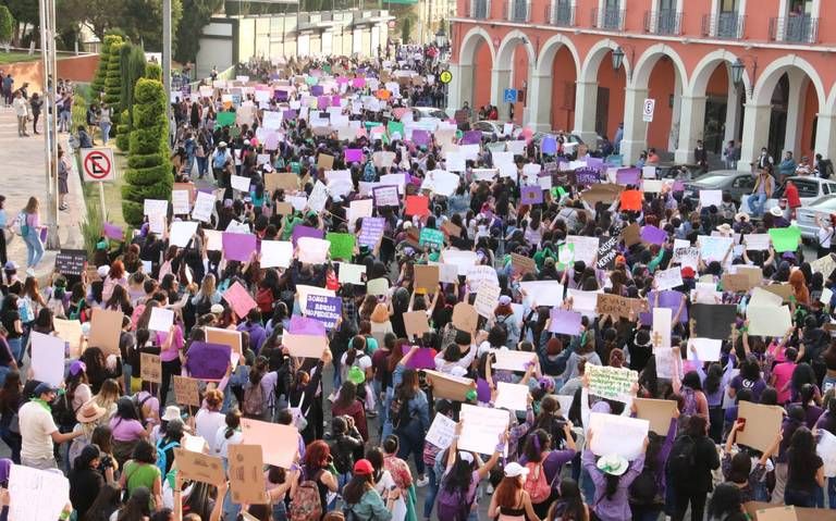 Así aconteció la Marcha feminista en Pachuca 