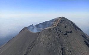 Volcán Popocatépetl emite 27 exhalaciones