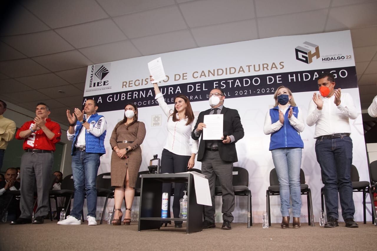 Alianza Va Por Hidalgo muestra músculo en el registro de Carolina Viggiano