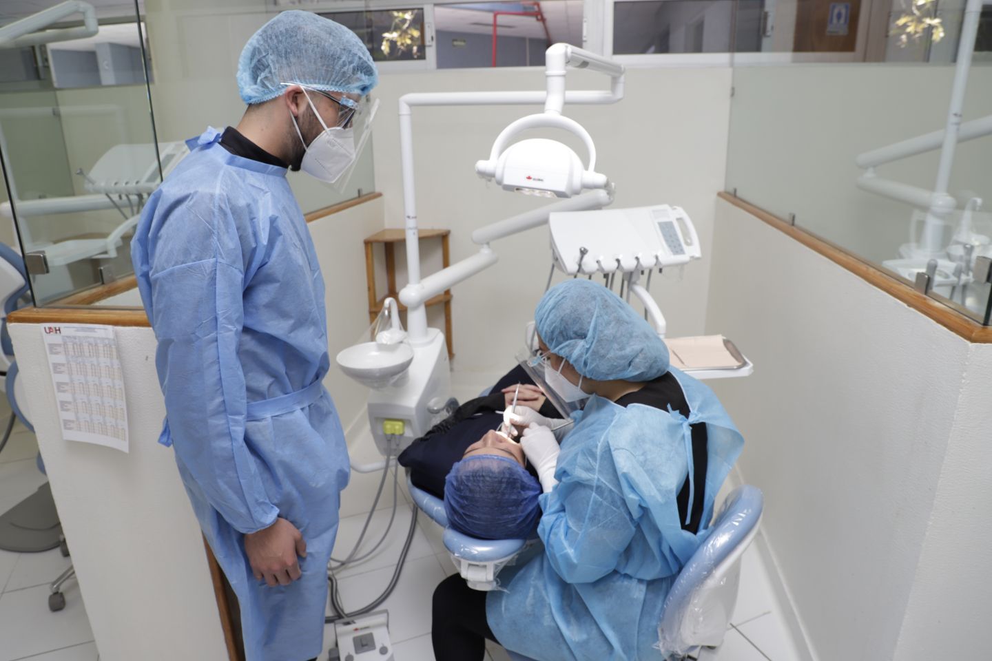 Brinda UAEH a la sociedad clínicas dentales