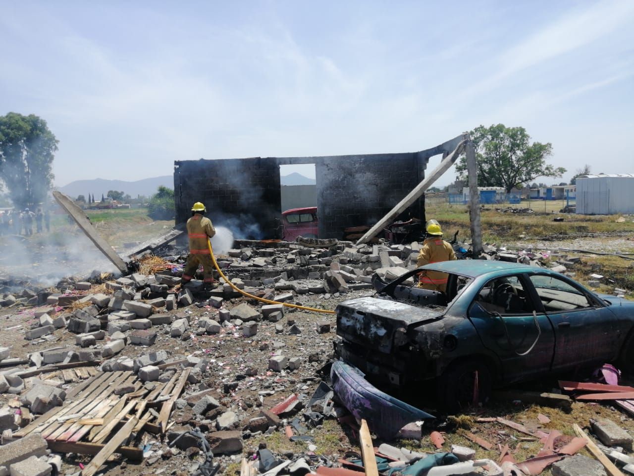 Explosión de polvorín deja dos lesionados en Tultepec 