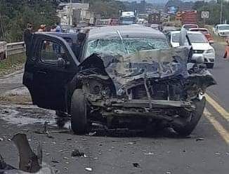 Dos mujeres fallecen en fatal accidente en la carretera federal Perote - Xalapa a la altura de LasVigas.