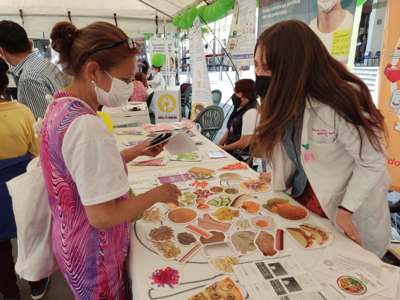 Detectan en Feria de la Salud a pacientes con enfermedades crónicas