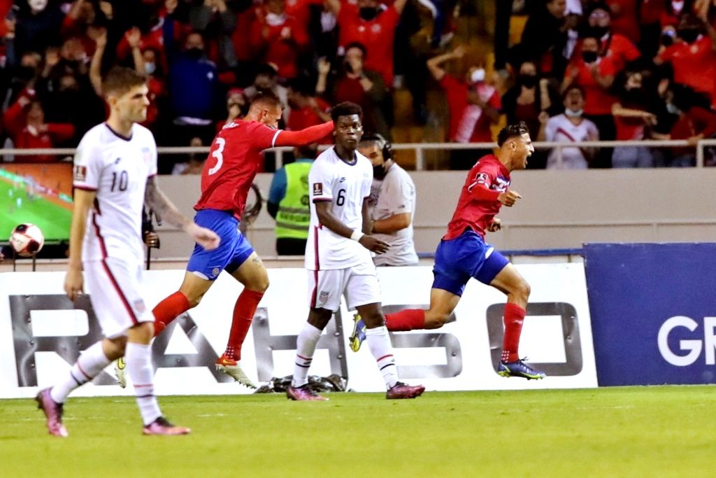 Estados Unidos clasifica a la copa del mundo a pesar de la derrota en Costa Rica