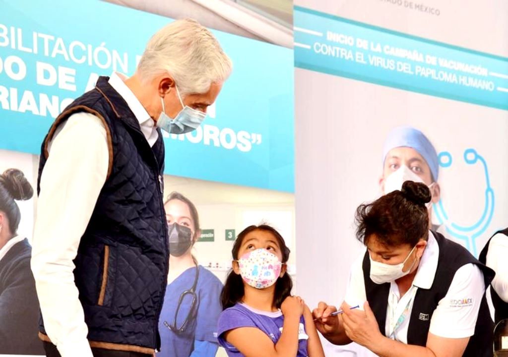 Inicia en el Edoméx campaña de vacunación contra el papiloma humano; aplicarán vacuna a niñas de 9 a 11 años de edad