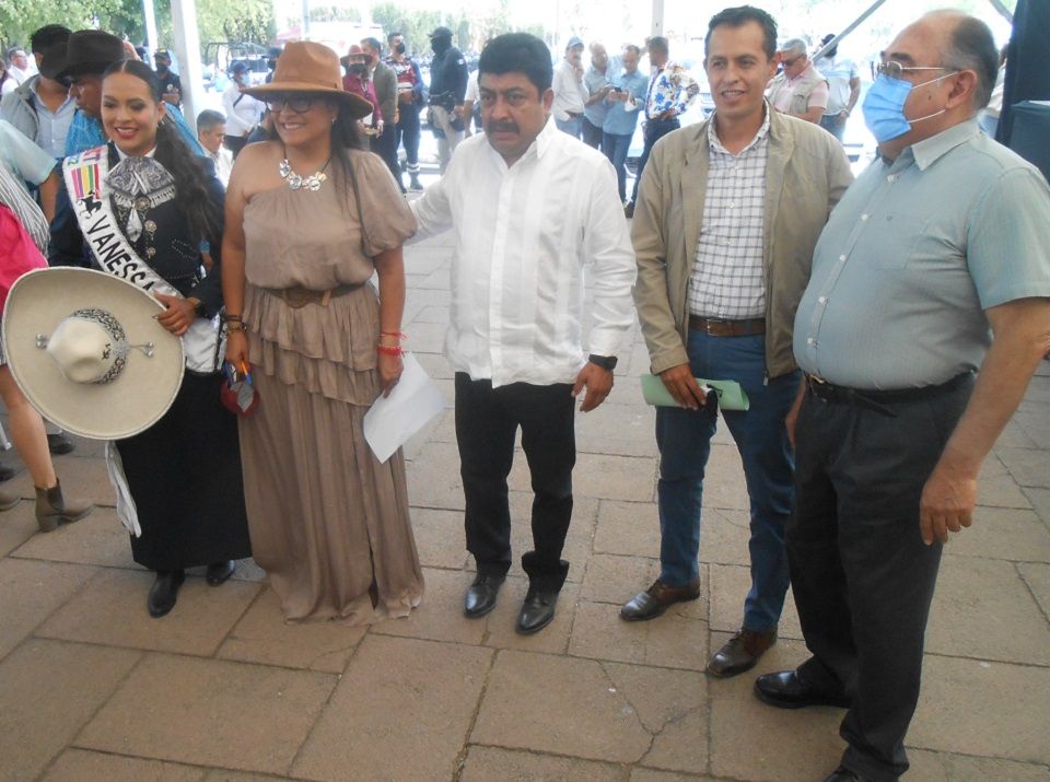 Artesanos mexiquenses en la Feria Internacional del Caballo Texcoco 2022