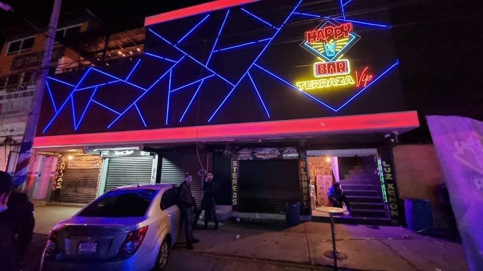 Balacera deja 3 muertos y 7 heridos en Bar Happy en Ixtapaluca 