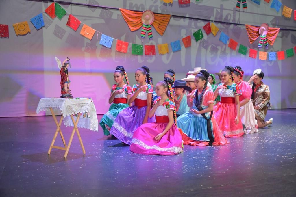 #La compañía infantil y juvenil de danza folklórica de Atizapan ofreció espectáculo
