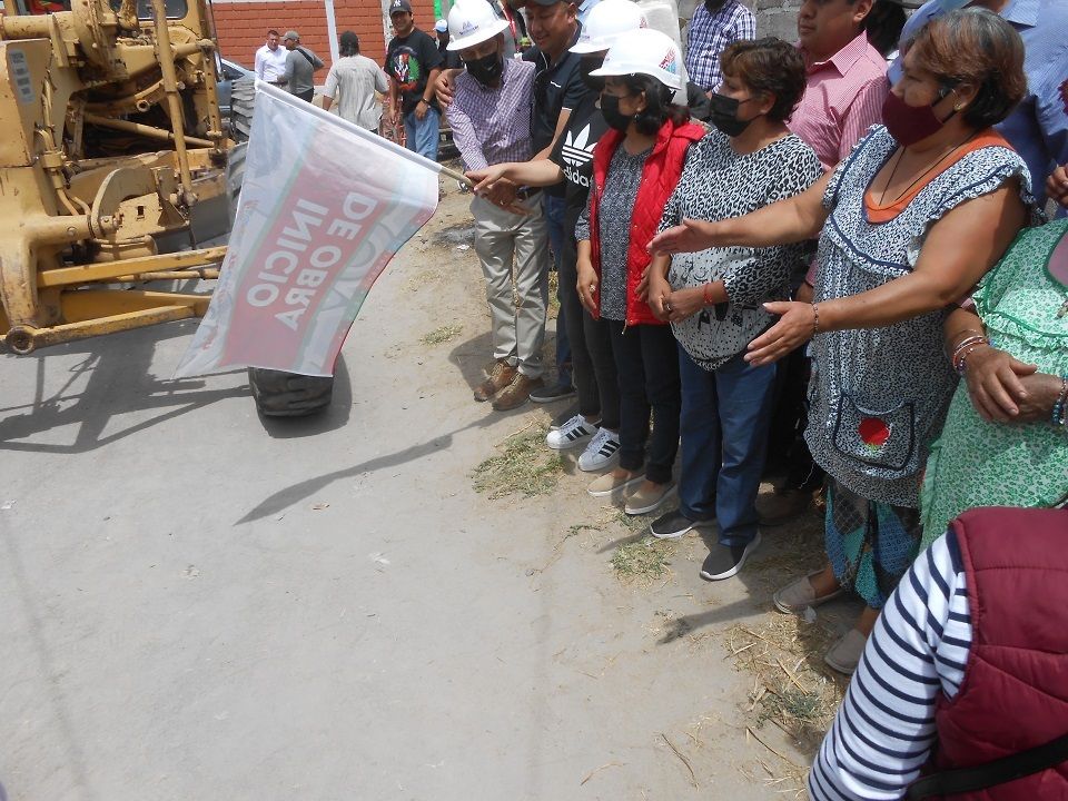 Comienzan seis obras de infraestructura vial en Teotihuacán