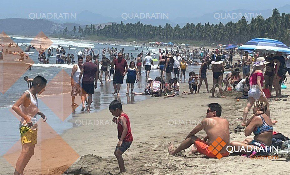 Playas al tope de capacidad este sábado de Gloria en Ixtapa-Zihuatanejo