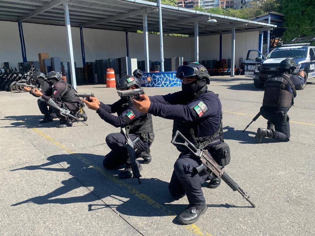 Elementos de la Policía Auxiliar reciben curso de Adiestramiento de Reacción Contra Emboscada