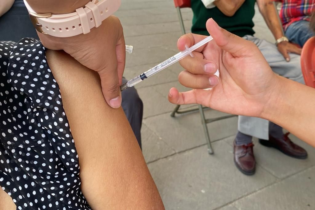 Inición Tlanepantla la vacunacion contra el covid para rezagados mayores de 18 años