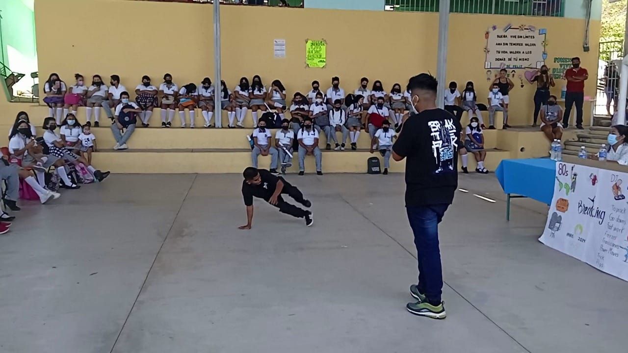 Promueve DIF Acapulco Break Dance en CDC de Jardín Palmas
