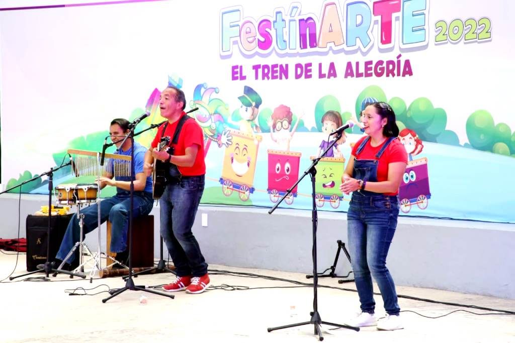 El FestínArte mantiene alegres y activos a los niños 