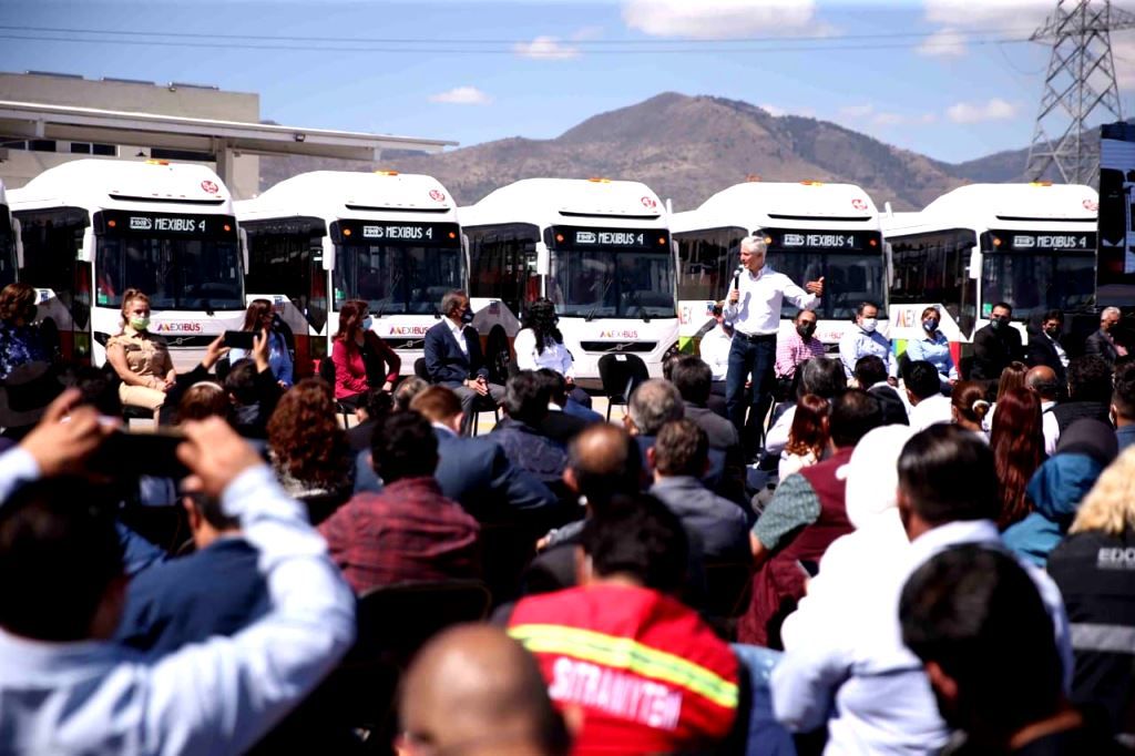 Alfredo del Mazo pone en marcha 40 nuevas unidades para fortalecer la Línea IV del Mexibús 