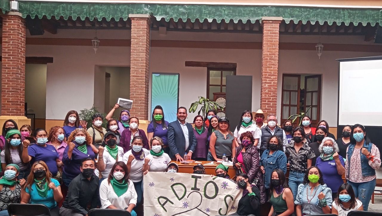 Piden feministas y morenistas a legisladores mexiquenses sacar del congelador iniciativa ’ILE’