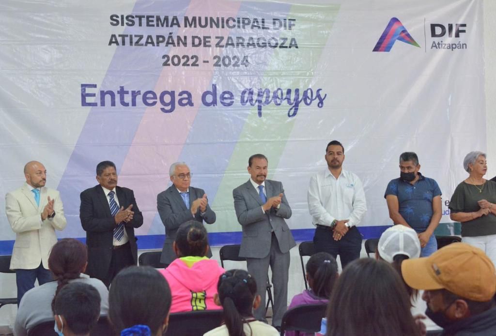 Pedro Rodríguez realizo la entrega de apoyos para erradicación del trabajo infantil