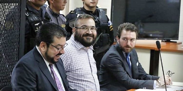 Tribunal Colegiado desecha recurso de Javier Duarte por "Desaparición Forzada de Personas".