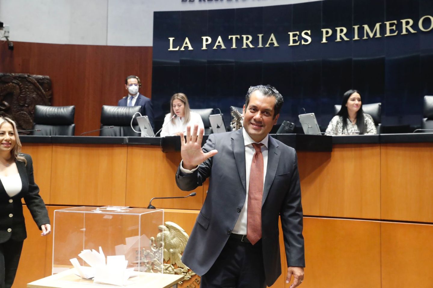 En la Comisión Permanente, y ’a ras de suelo’, Sergio Gutiérrez Luna multiplica esfuerzos por Veracruz