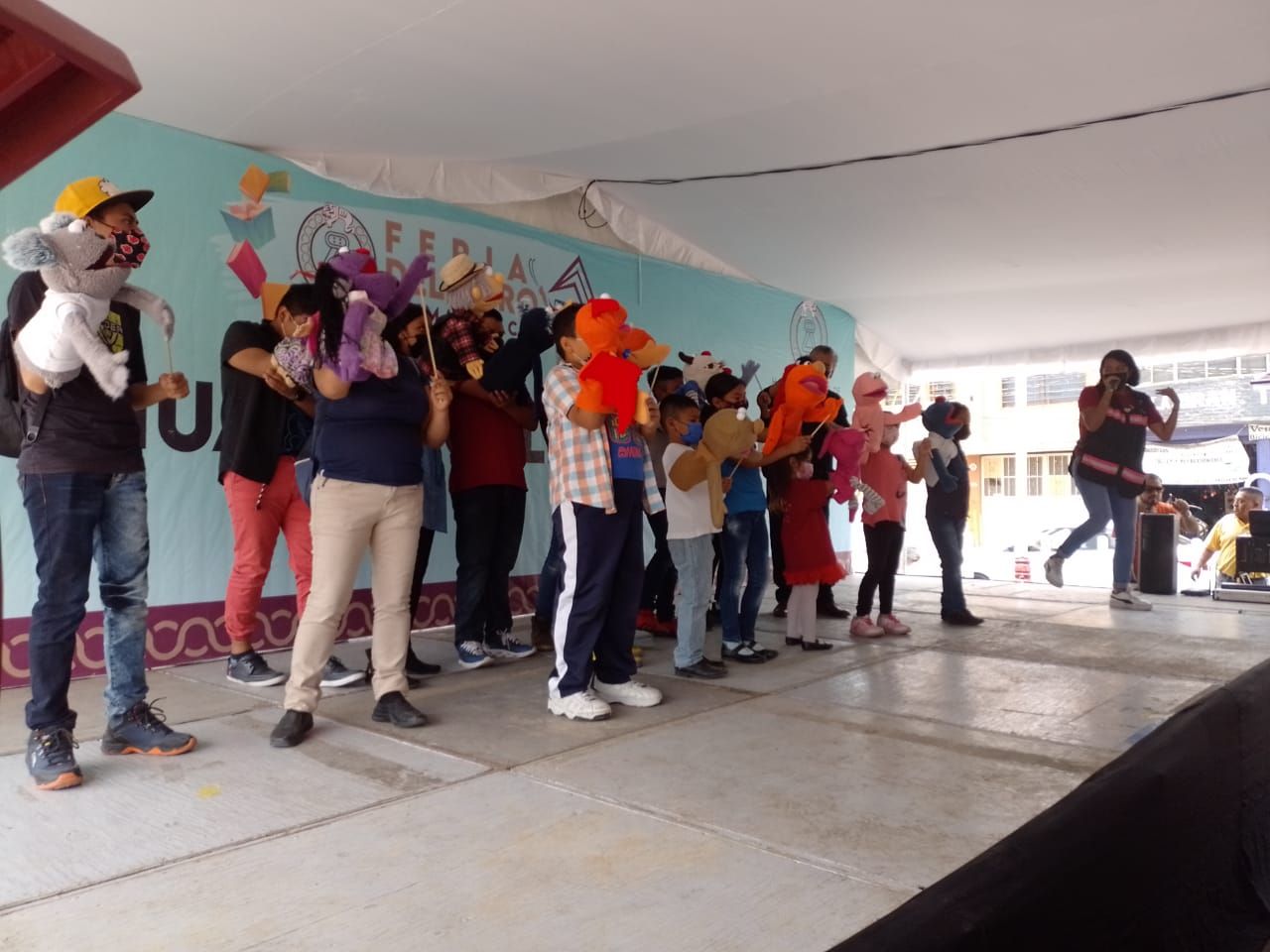 Finaliza Feria del Libro en Chimalhuacán 
