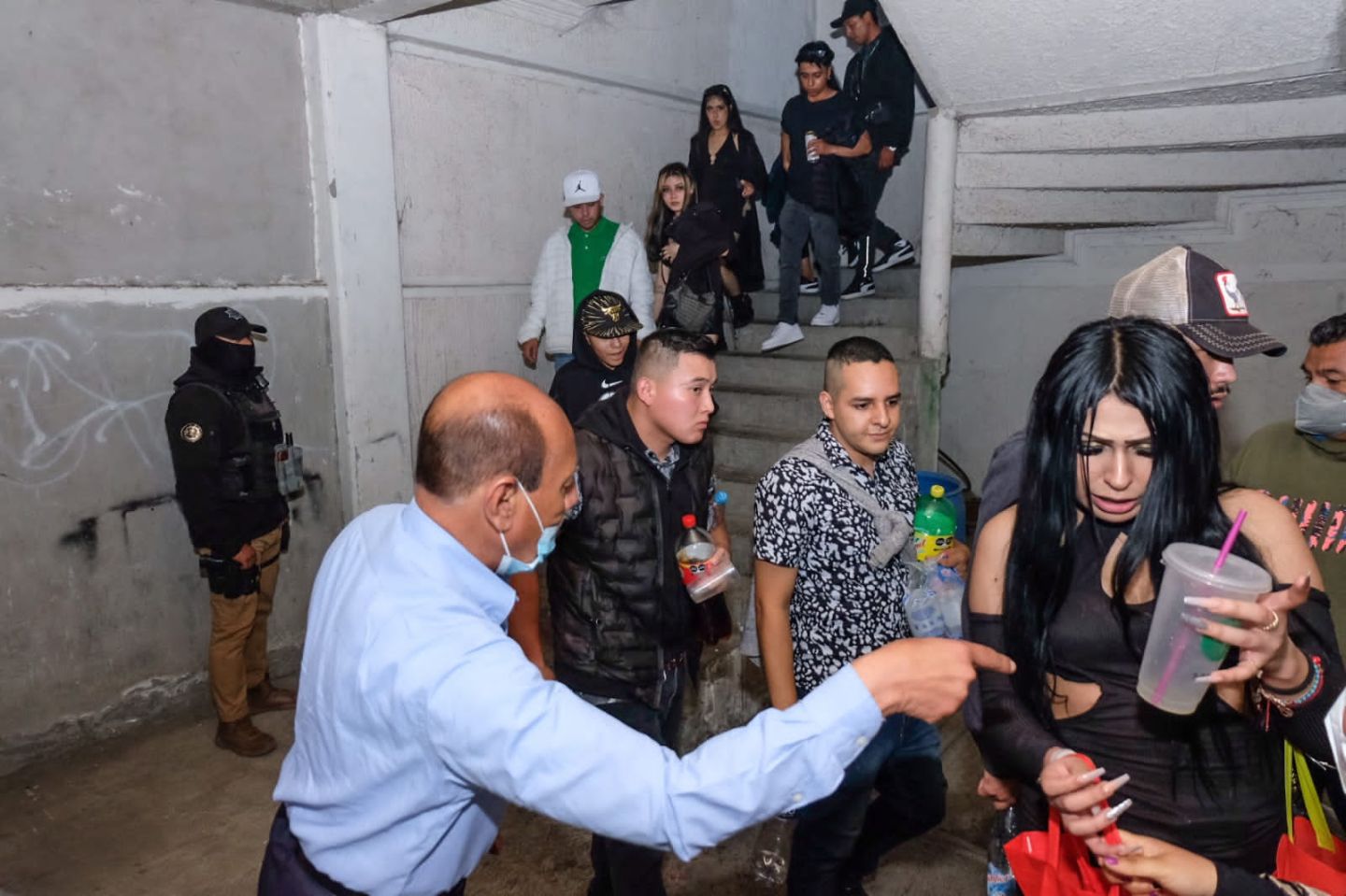 #Autoridades de Ecatepec suspenden #fiestas clandestinas para evitar #consumo de alcohol entre jóvenes y #contagios por Covid 19