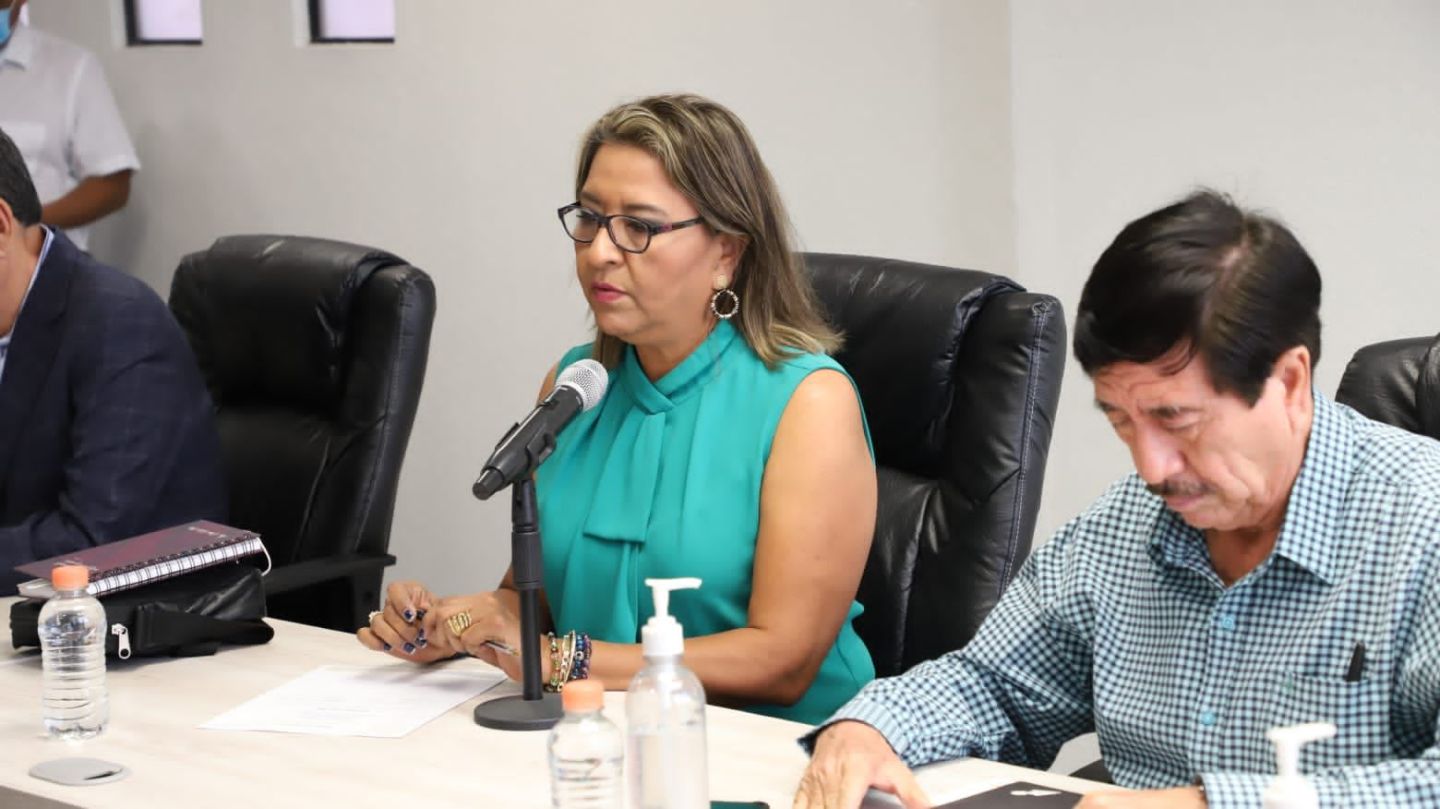 Rinde protesta Leticia Castro como secretaria de Comisión Especial  que investiga alteración de la Ley 179
