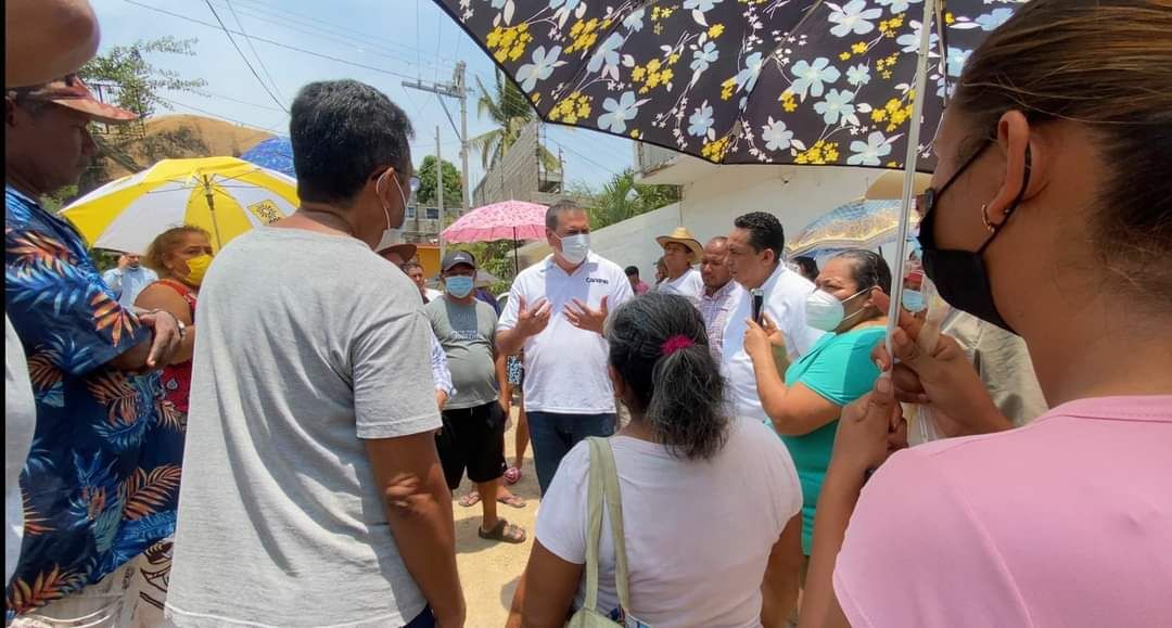 En recorrido de atención ciudadana, personal de CAPAMA detecta tomas clandestinas y viviendas que no pagan el agua