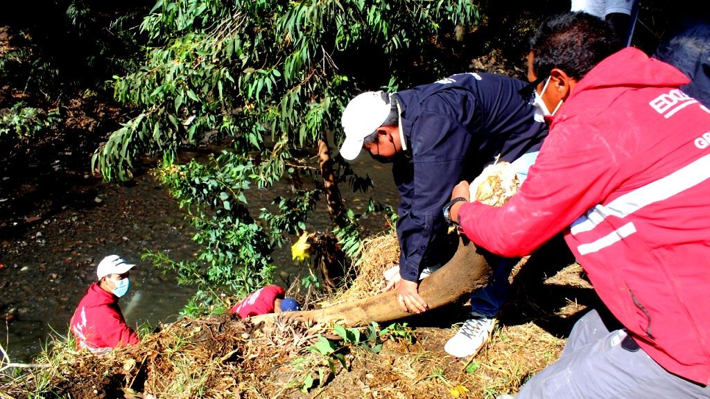 La CAEM, CONAGUA y Municipios Coordinan acciones para desazolvar ríos en el poniente del Edoméx