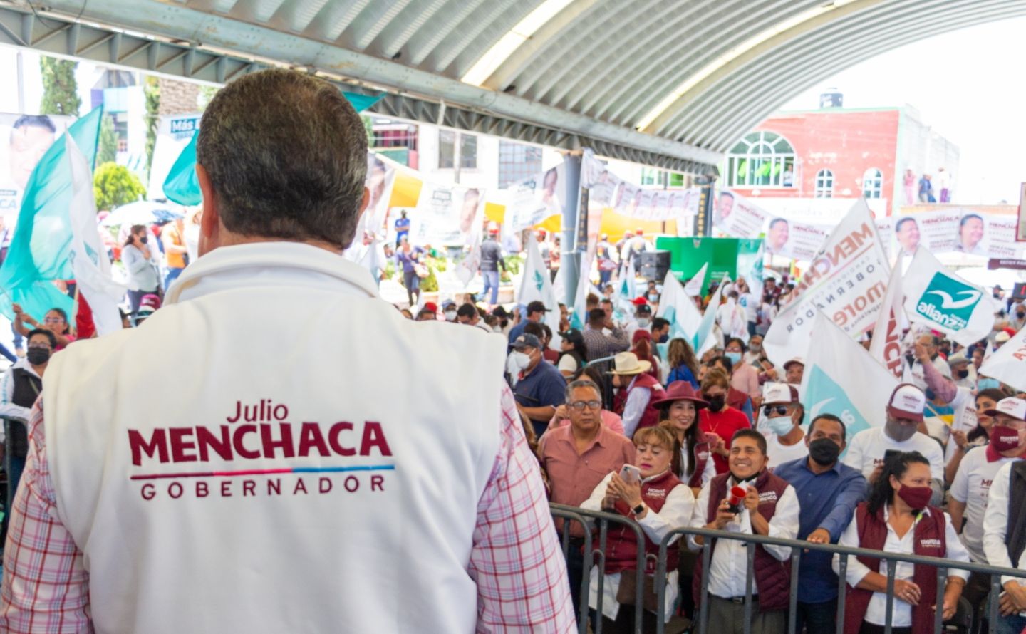 Almoloya y Tlanalapa muestran su respaldo a Julio Menchaca Salazar