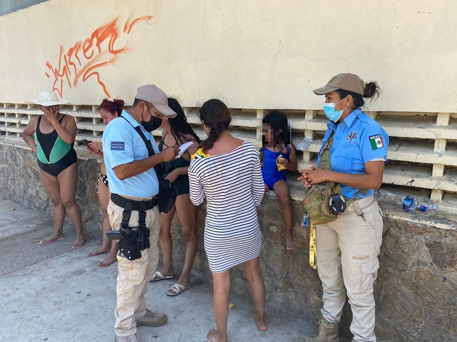Recupera Policía Turística a tres menores extraviadas en playas