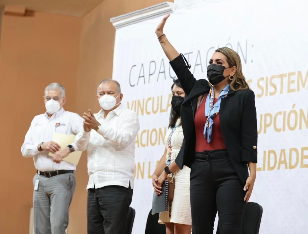 Inaugura Evelyn Salgado capacitación: Vinculación del Sistema Nacional Anticorrupción y Fiscalización con Servidores Públicos de Guerrero
